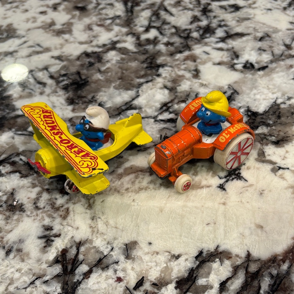 Smurf Pilot Biplane & Farmer Tractor Toy Set - Yellow & Orange
